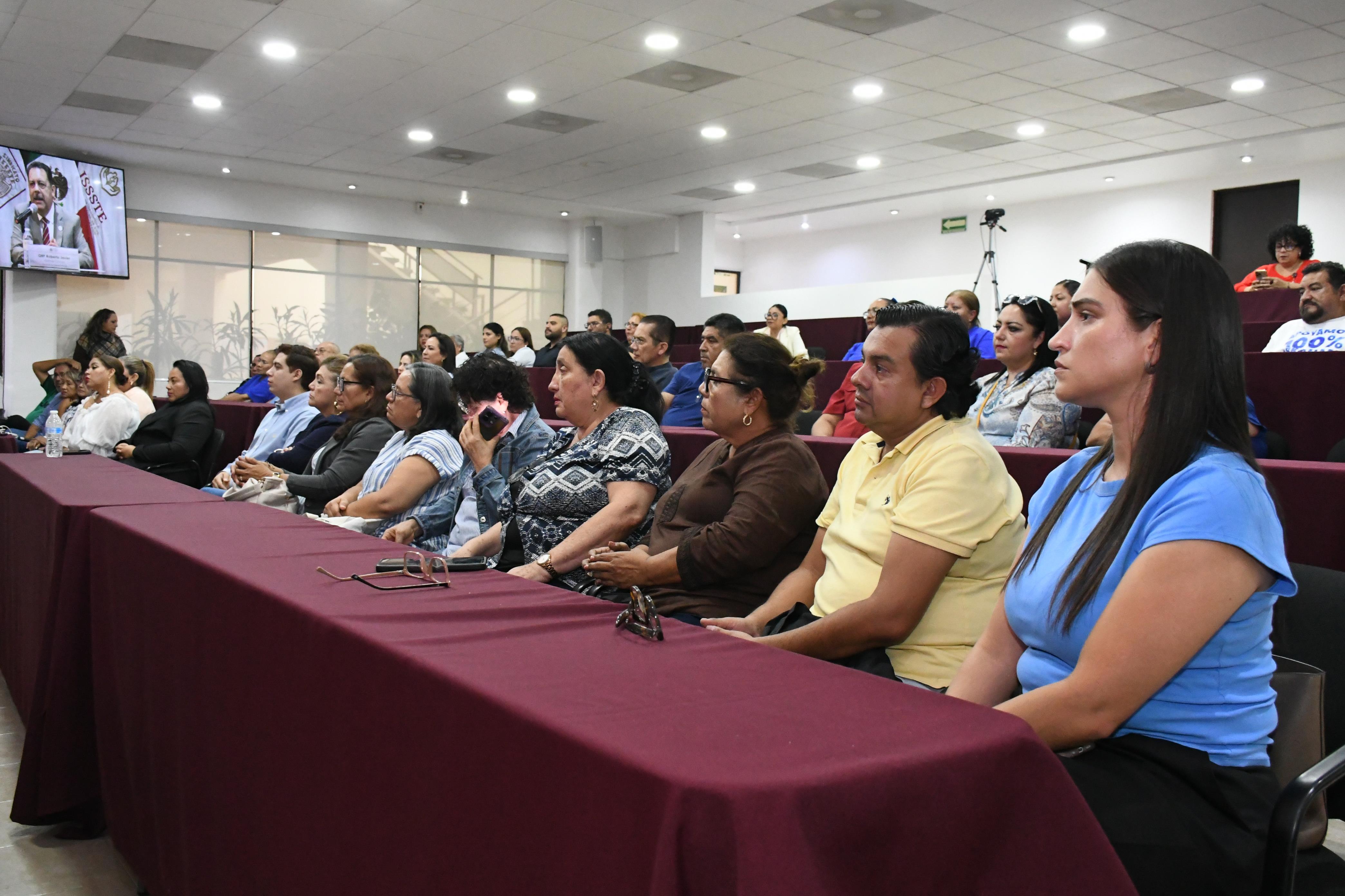 Visita compañeros de Tamaulipas, Sección XXXVII